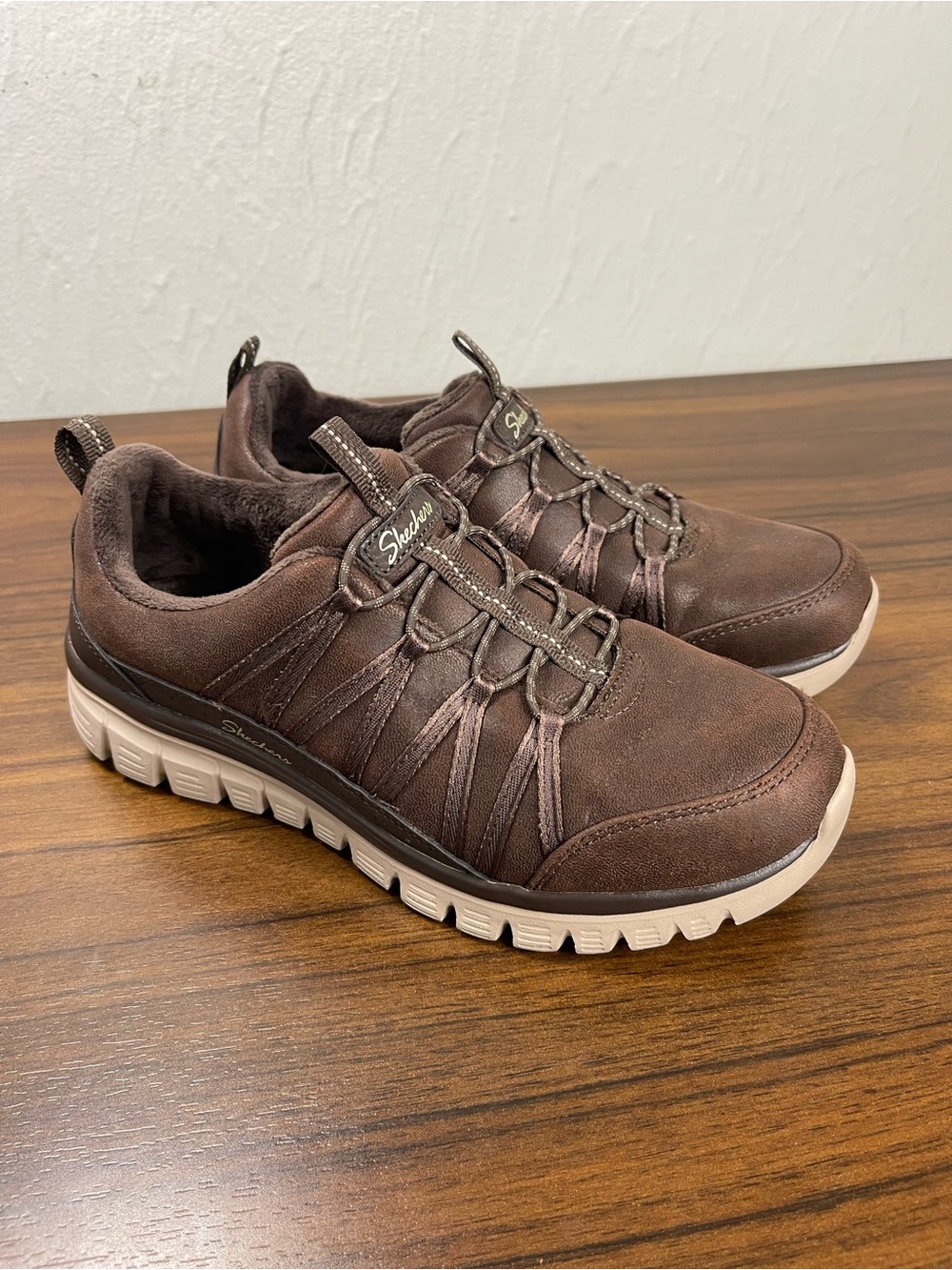 Skechers Graceful Cozy Hug Size 6.5 Slip On Chocolate Brown Shoes | 264